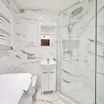 Hieronima 3 I Brodno Metro Station I By Perfectapart Appartement Warschau