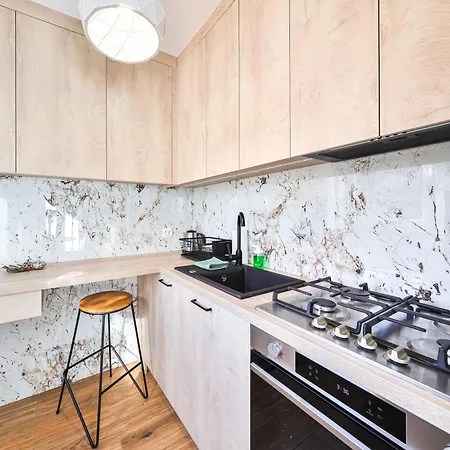 Hieronima 3 I Bródno Metro Station I By Perfectapart Apartamento